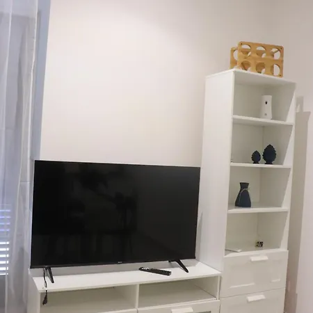Mutika Homelidays Pensión Módica